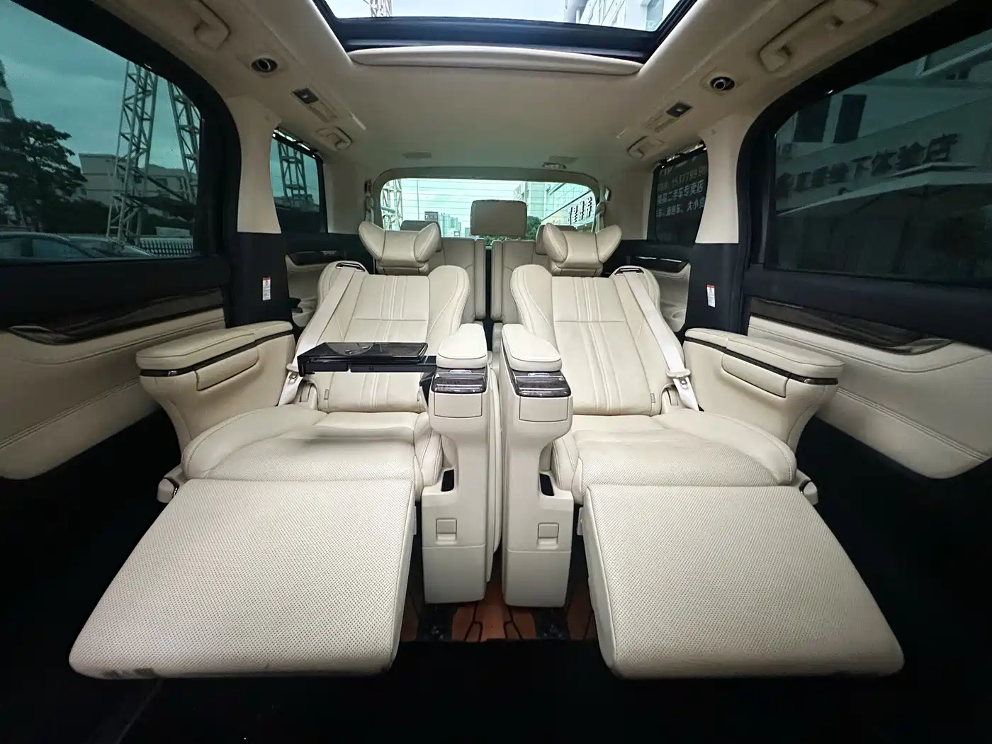 Toyota Alphard 2021 Hybrid 2.5L Ultimate фото 13