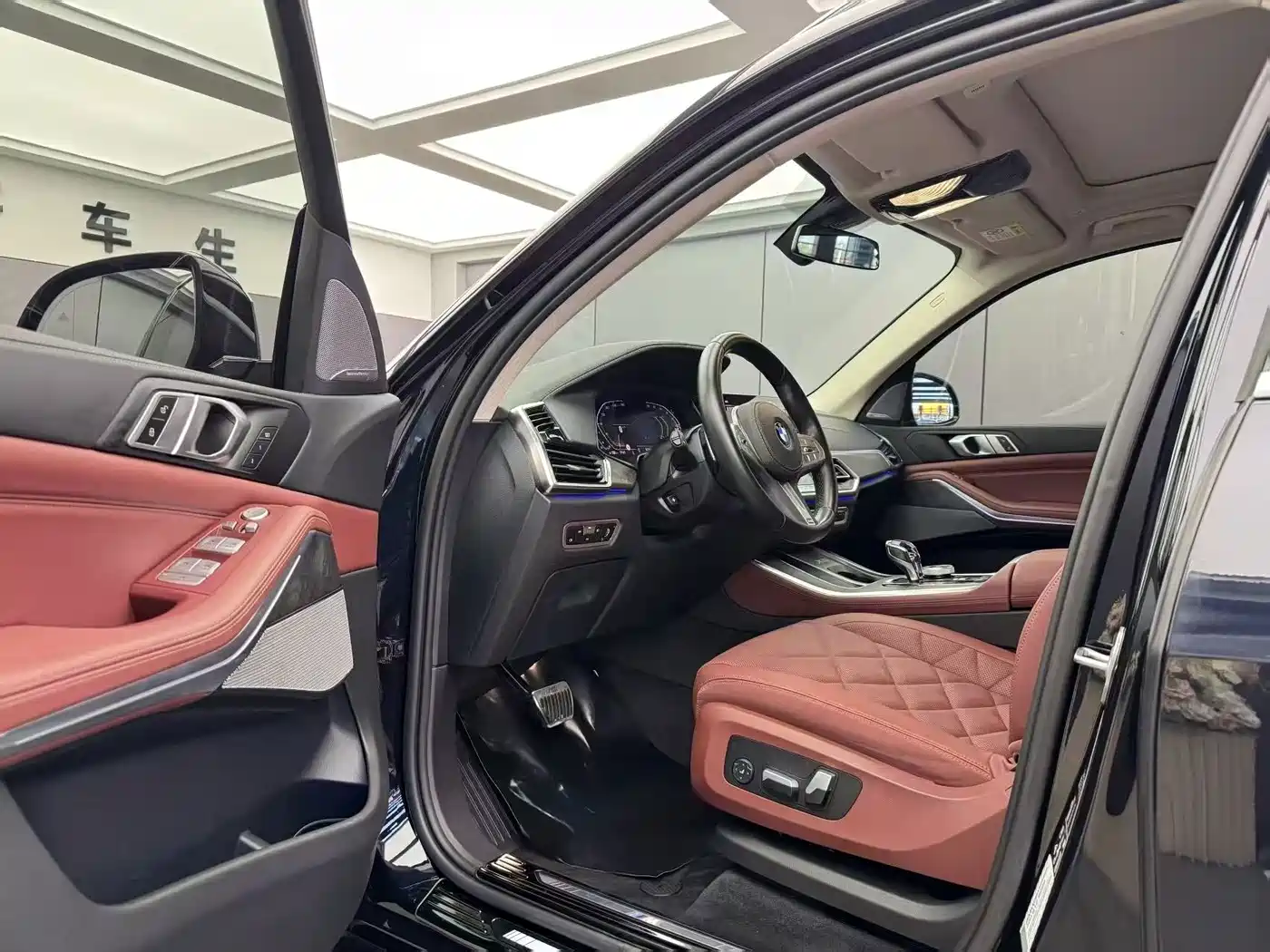 Photo 6 - BMW X5