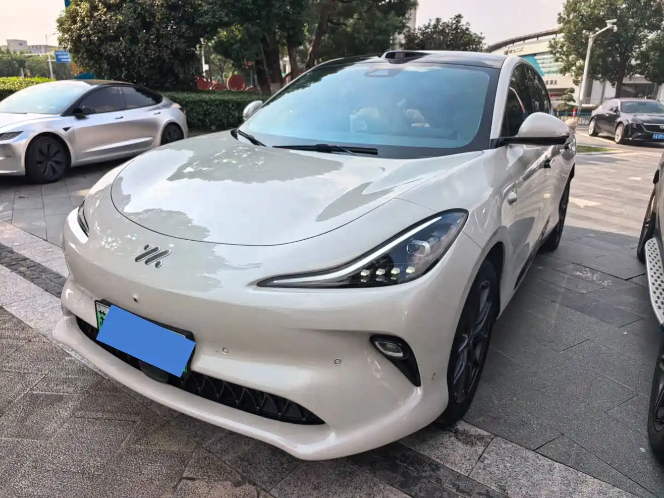 Photo 1 - IM Motors IM LS6