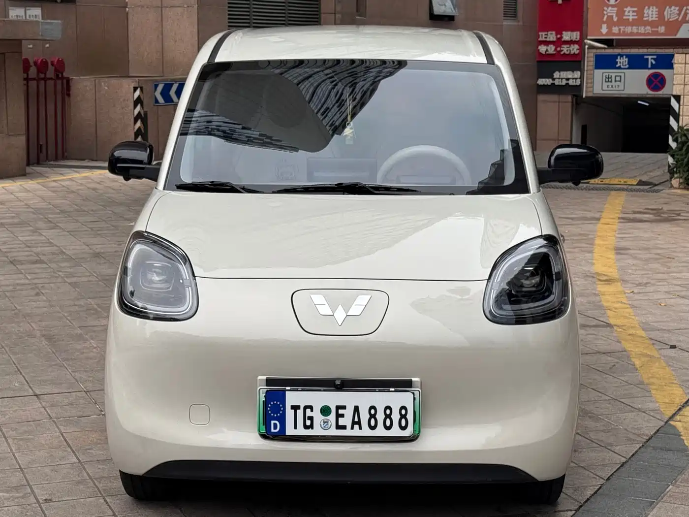 WULING AUTOMOBILE HONGGUANG MINIEV