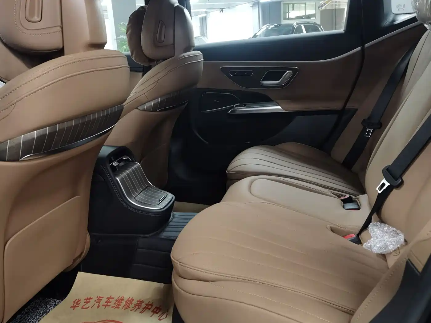 Mercedes-Benz E-Class 2026 E 300 L Luxury фото 8