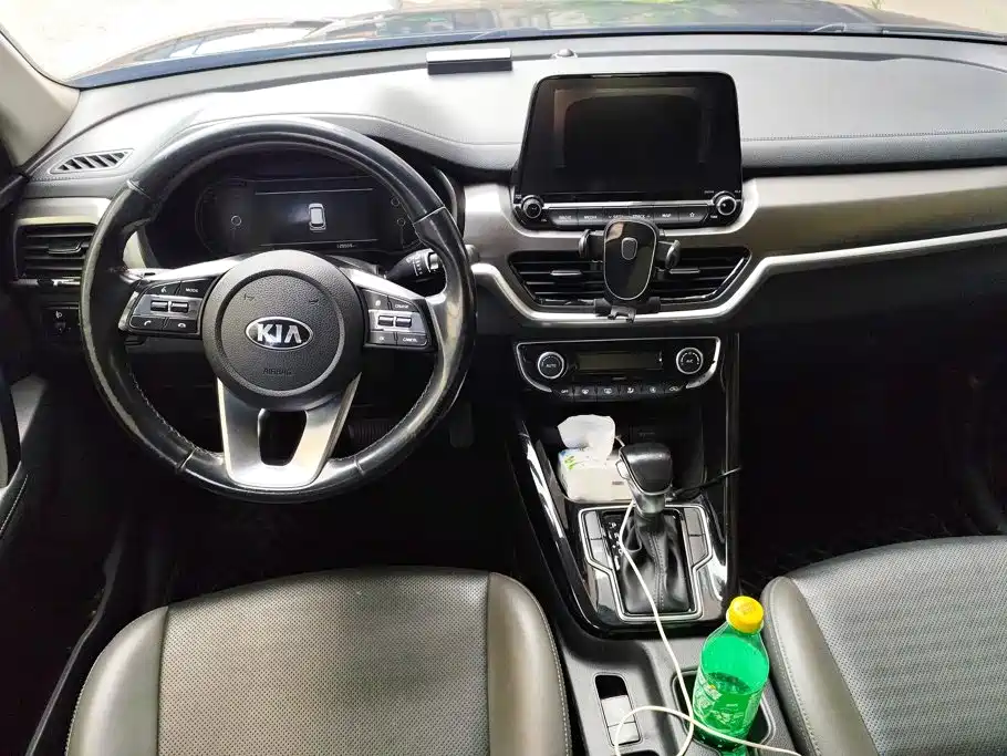 Фото 12 - Kia Sportage