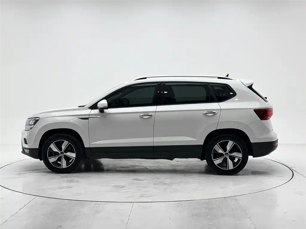Volkswagen Tharu 2022 280TSI 2WD Comfort фото 7
