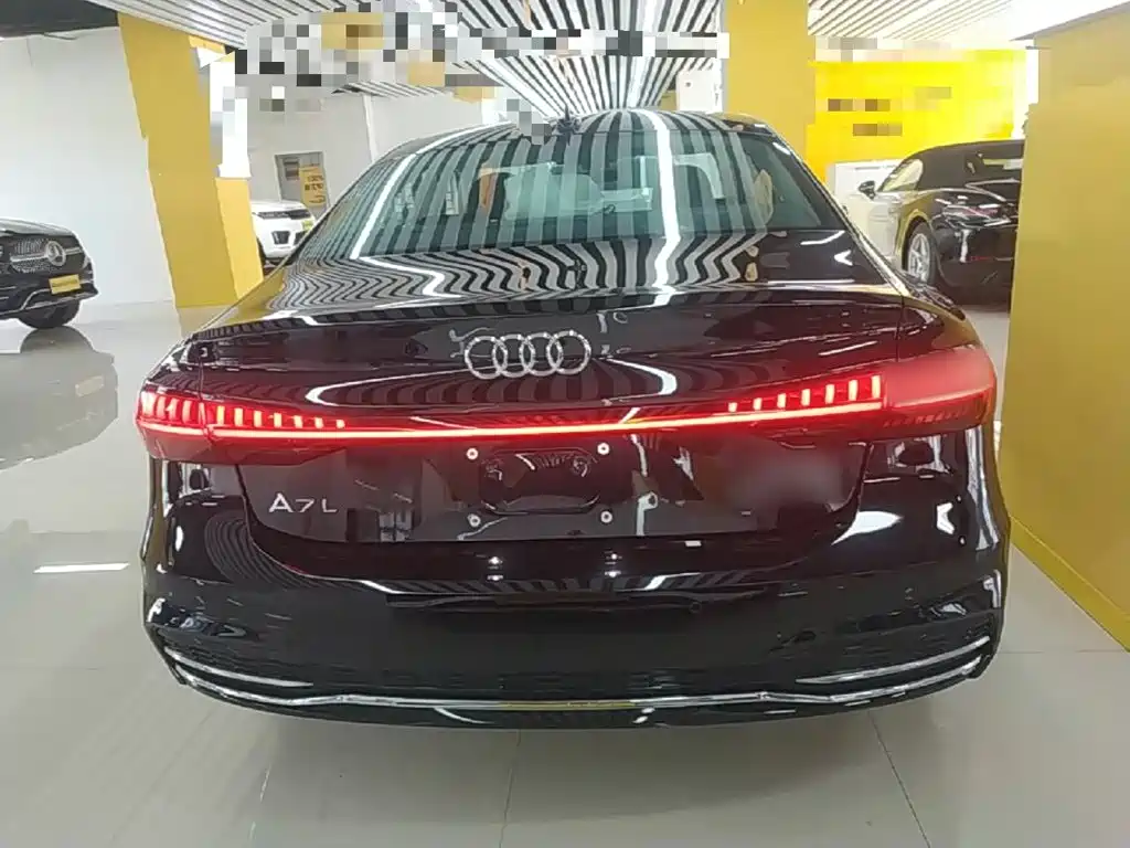 Audi A7L 2026 2025 Model Year 45 TFSI Luxury