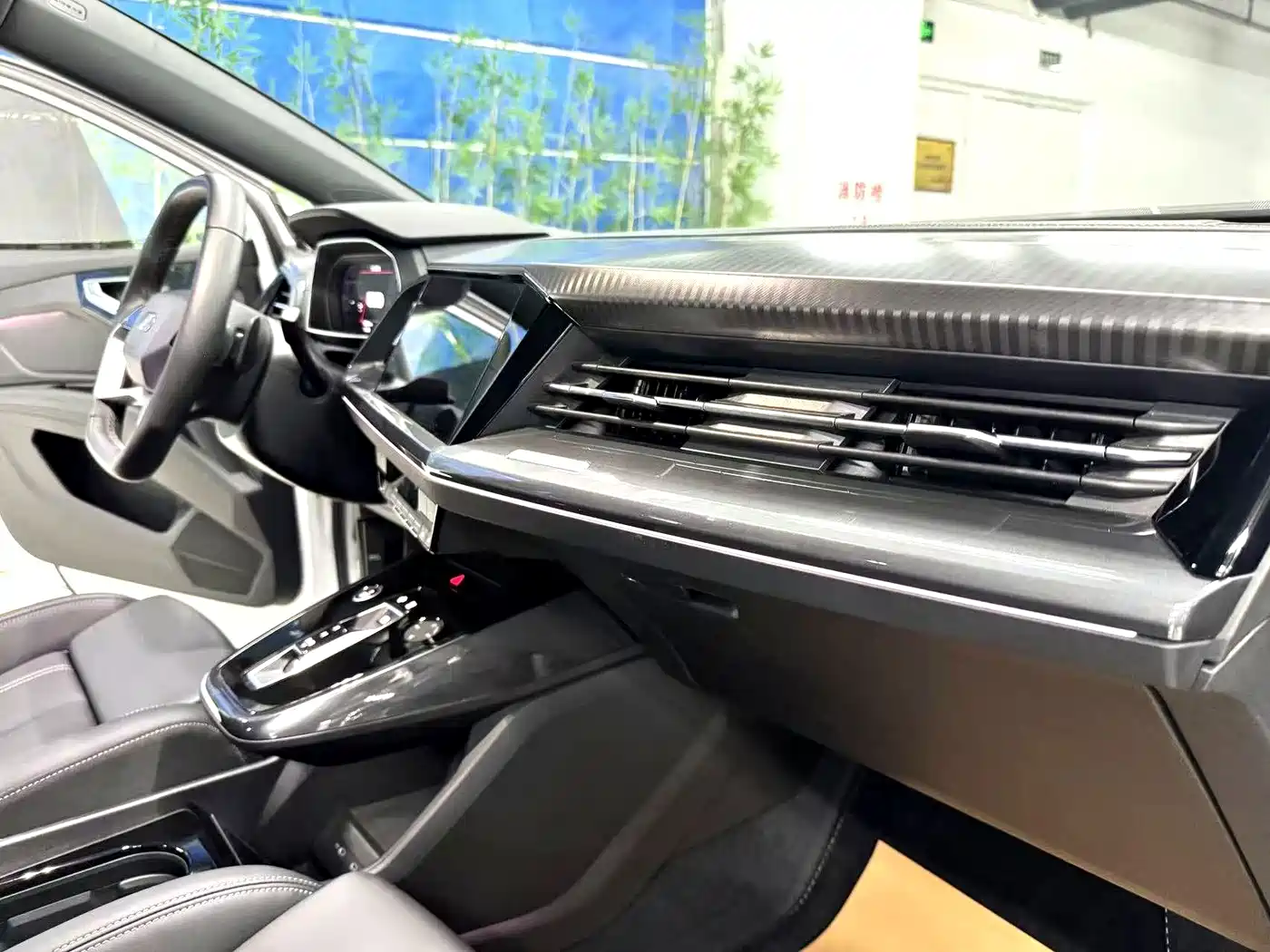 Audi Q4 e-tron 2025 2024 40 e-tron Creation Edition