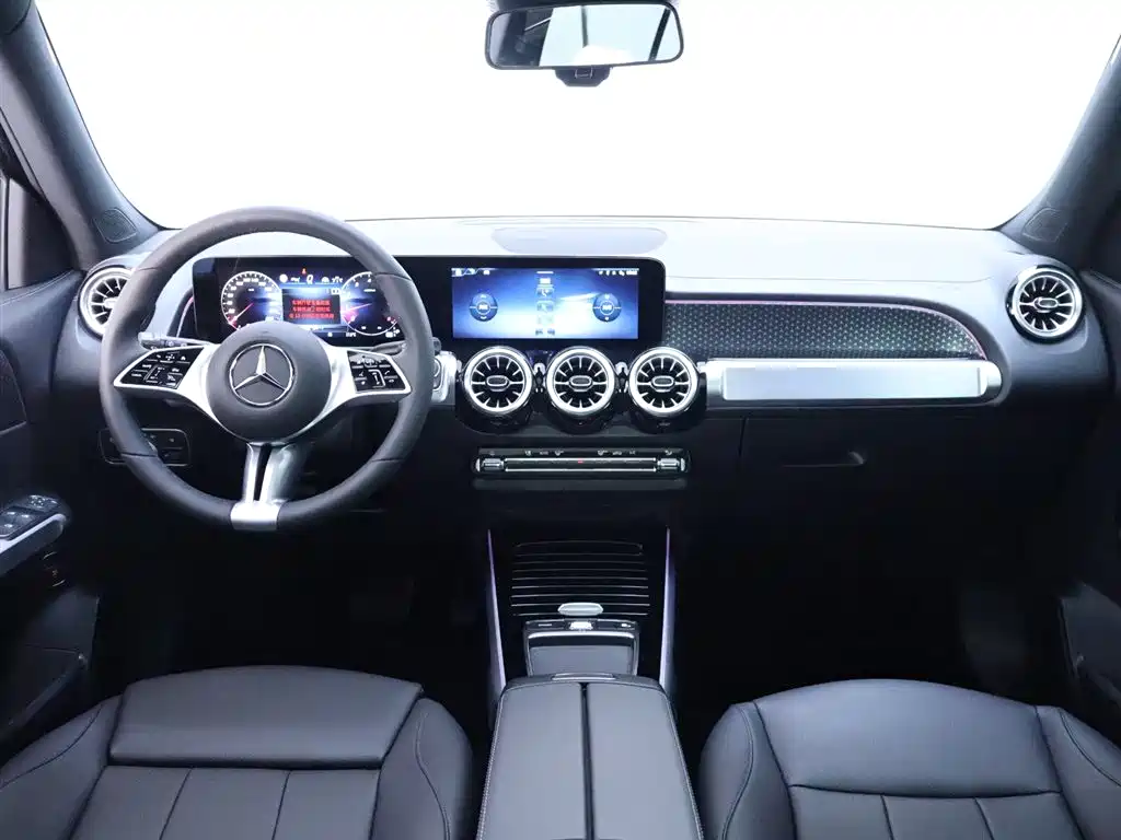 MERCEDES-BENZ GLB