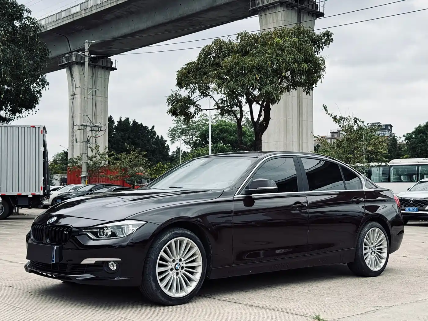 BMW 3 Series 2018 320Li Fashion Style