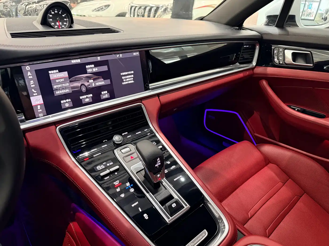 Porsche Panamera 2019 Panamera 2.9T фото 10