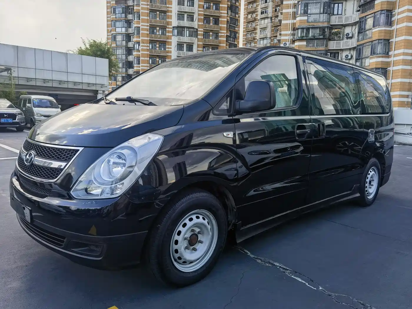 Hyundai H-1 Grand Starex