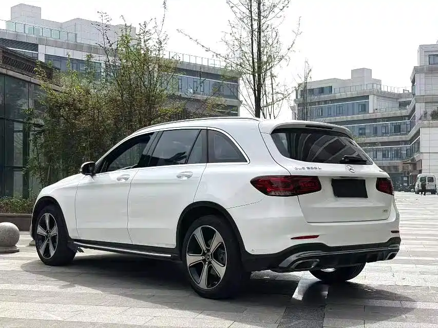 Фото 9 - Mercedes-Benz GLC