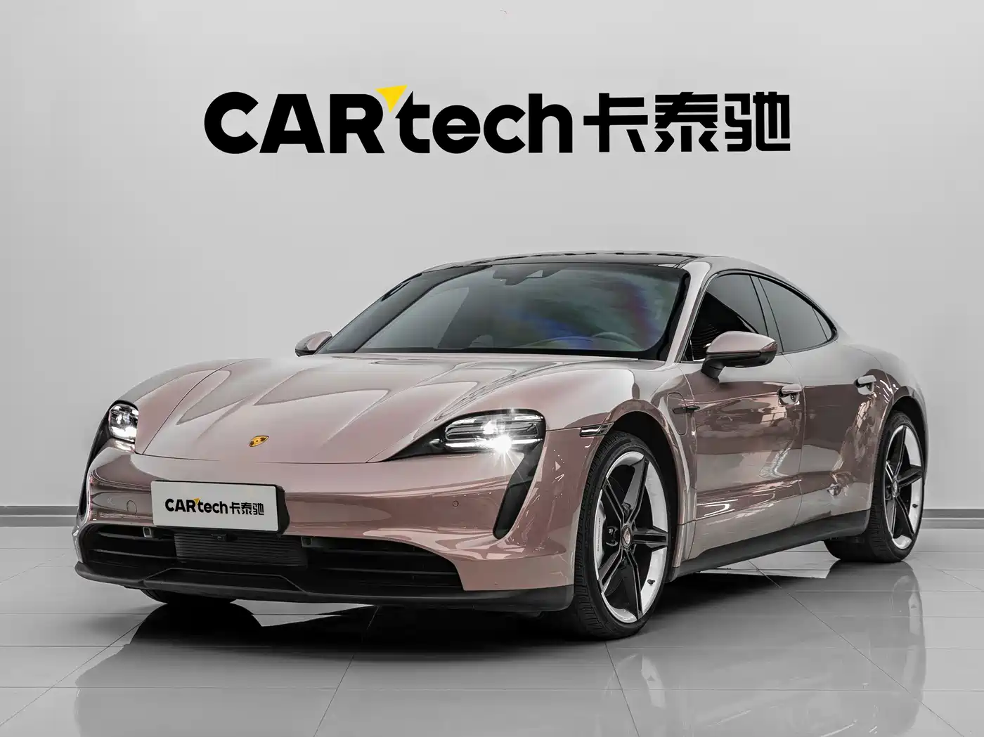 Porsche Taycan 2024 2022 Taycan