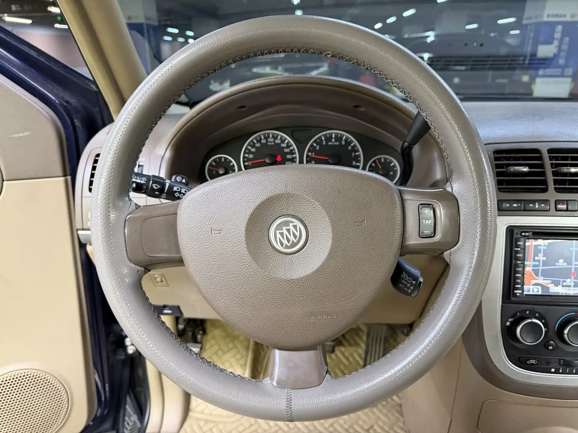 Фото 30 - Buick GL8