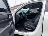 Photo 8 - Honda Vezel
