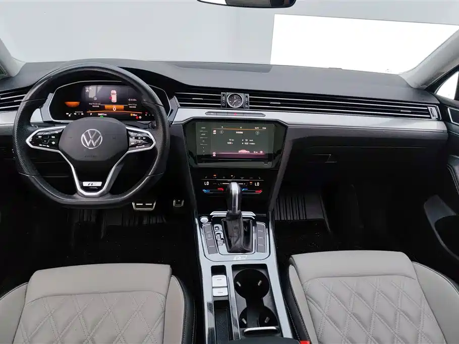 Volkswagen Magotan 2023 2 Million Units Anniversary Edition 330TSI DSG Leading Type фото 12