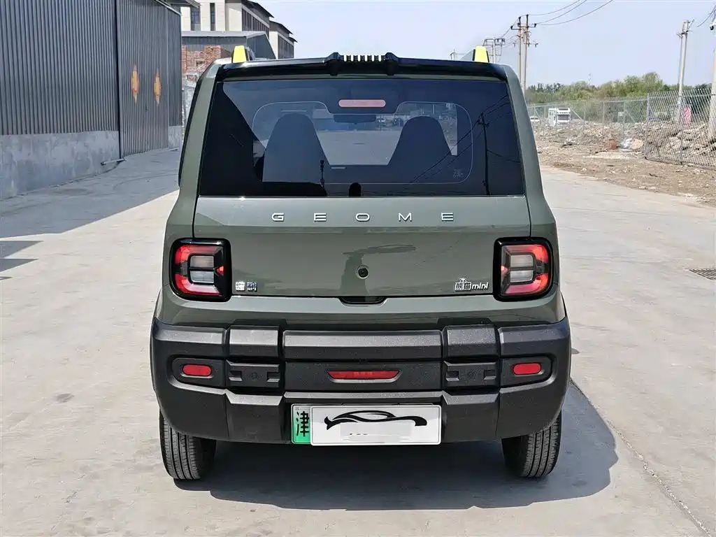 GEELY GALAXY PANDA