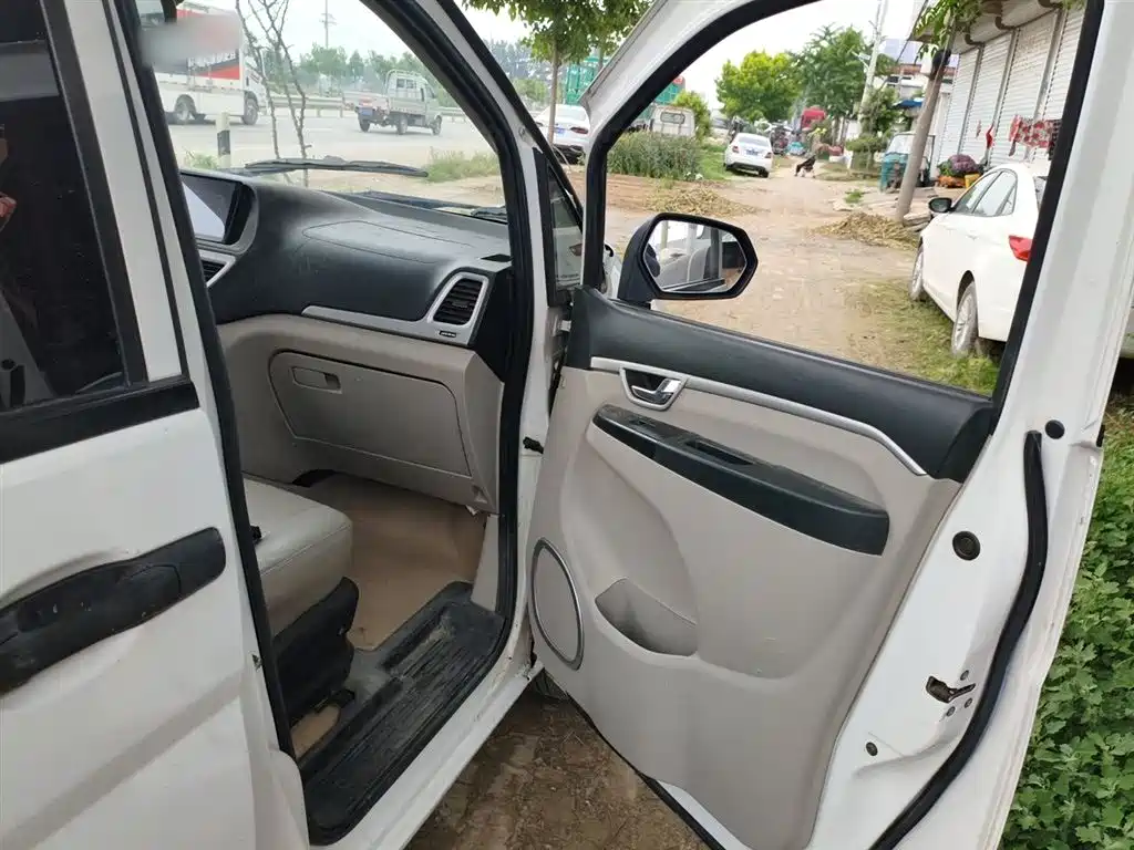 Dongfeng ZNA Shuaike 2016 2016 1.5L Manual Luxury