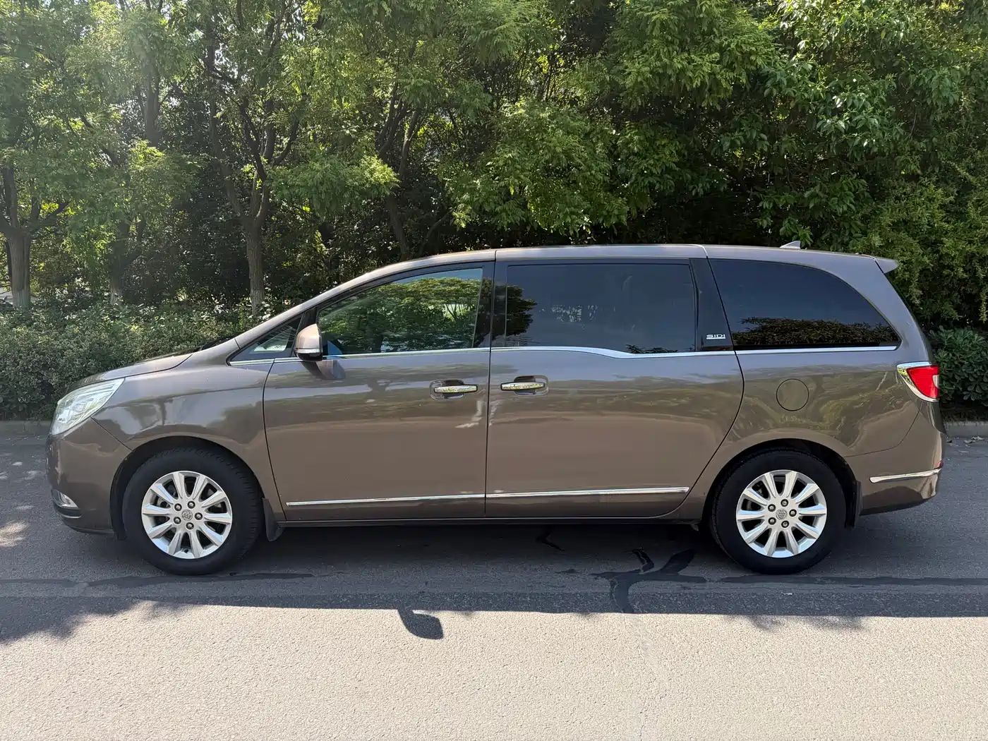 Buick GL8 2013 3.0L XT Luxury Business Flagship Edition фото 4