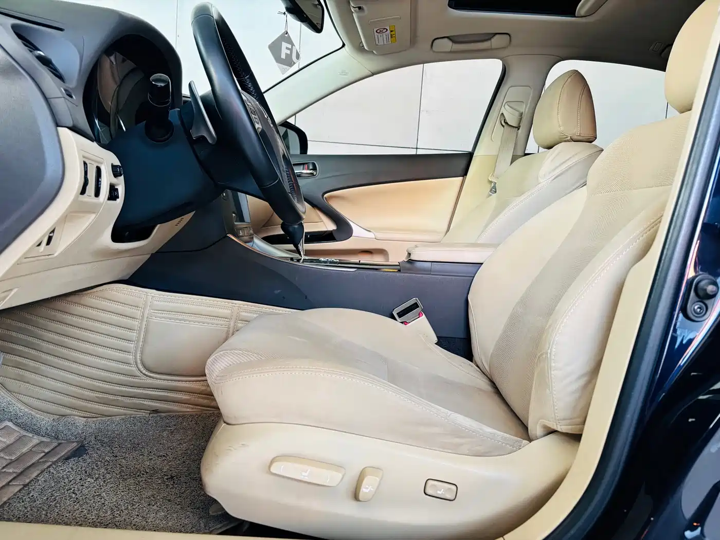 Lexus IS 2011 250 Sport фото 8