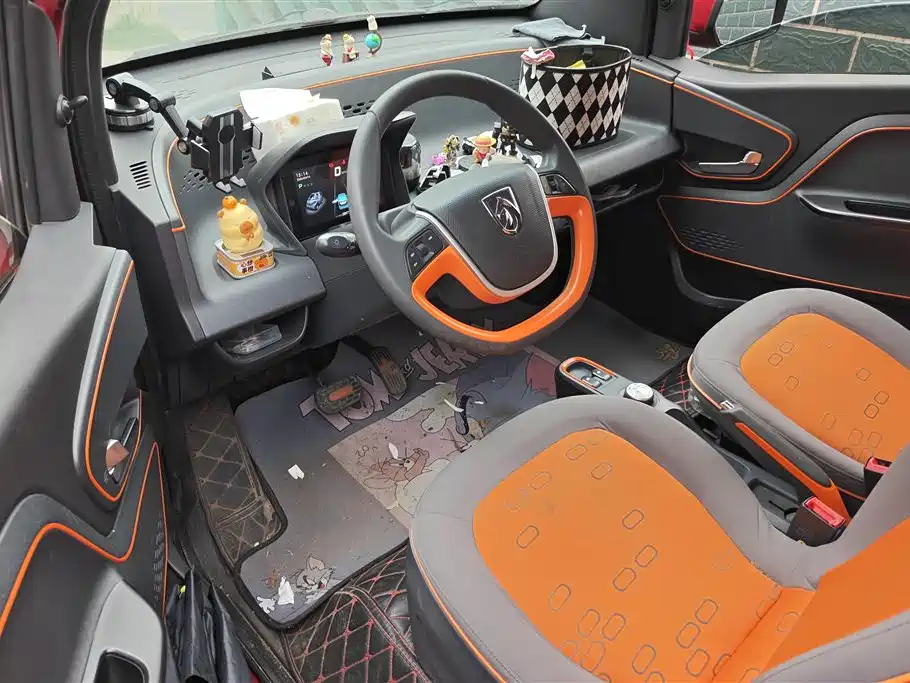 BAOJUN E100