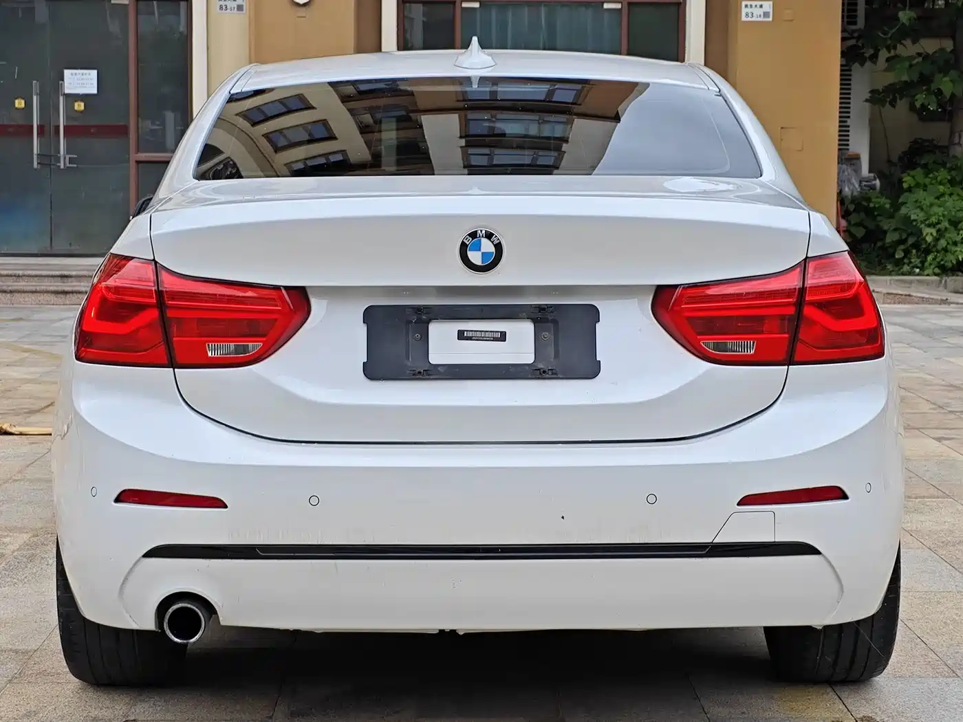BMW 1 Series 2017 118i Sport фото 5
