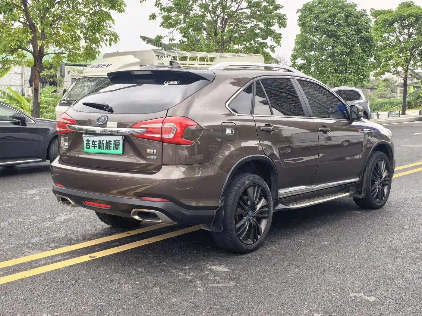 BYD Tang New Energy 2017 Model 2.0T Full-time 4WD Elegance фото 12