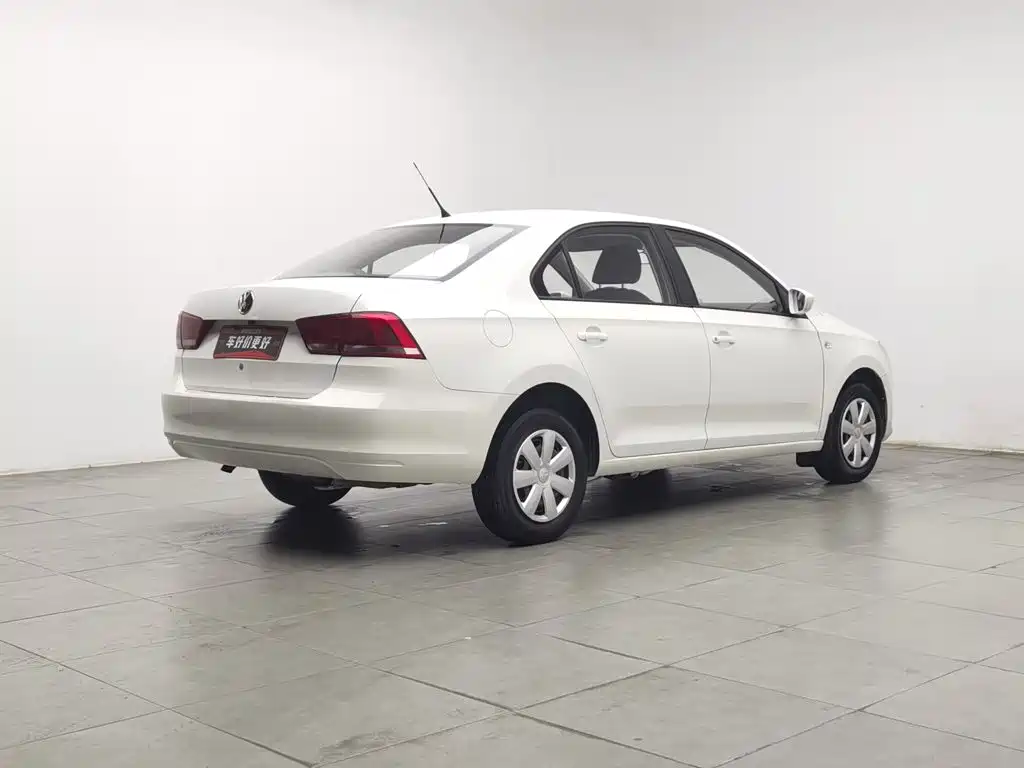 صورة 2 - Volkswagen Santana