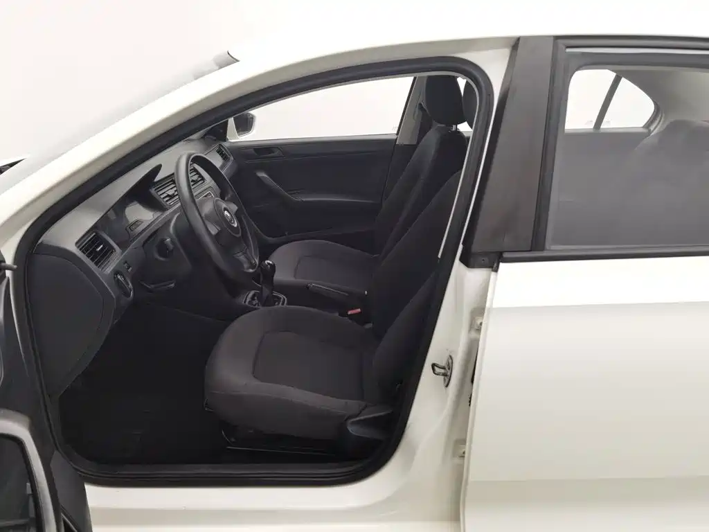 صورة 10 - Volkswagen Santana