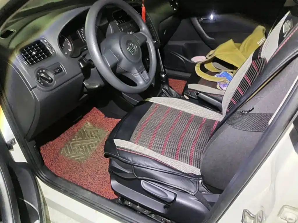 Фото 8 - Volkswagen Polo