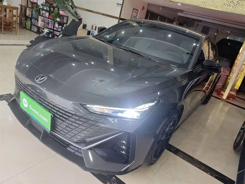 CHANGAN UNI-V
