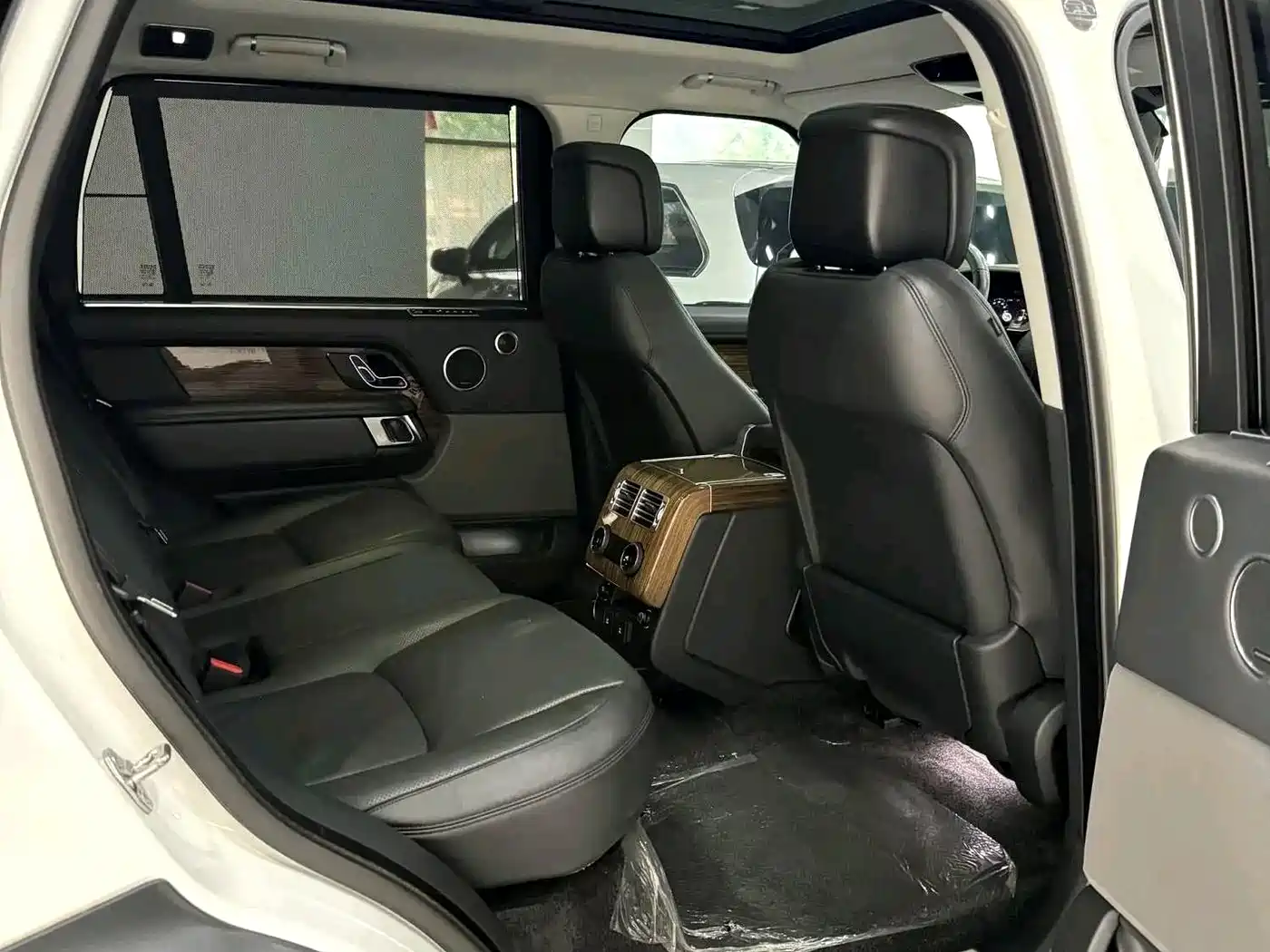 Фото 8 - Land Rover Range Rover