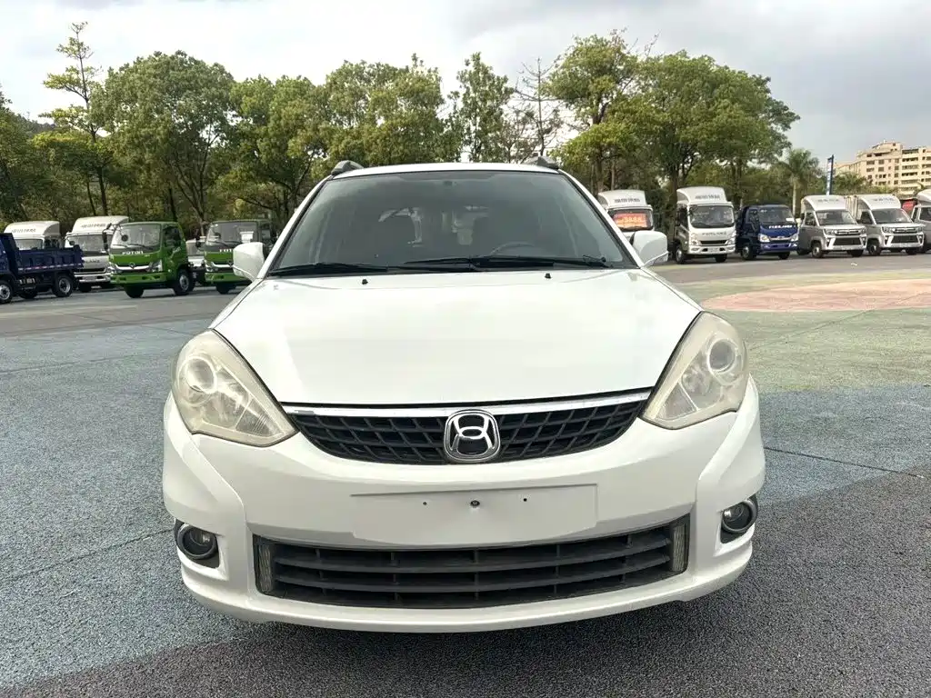 Photo 2 - Suzuki Liana A6
