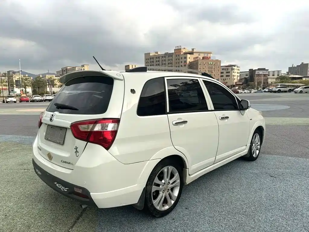 Photo 8 - Suzuki Liana A6