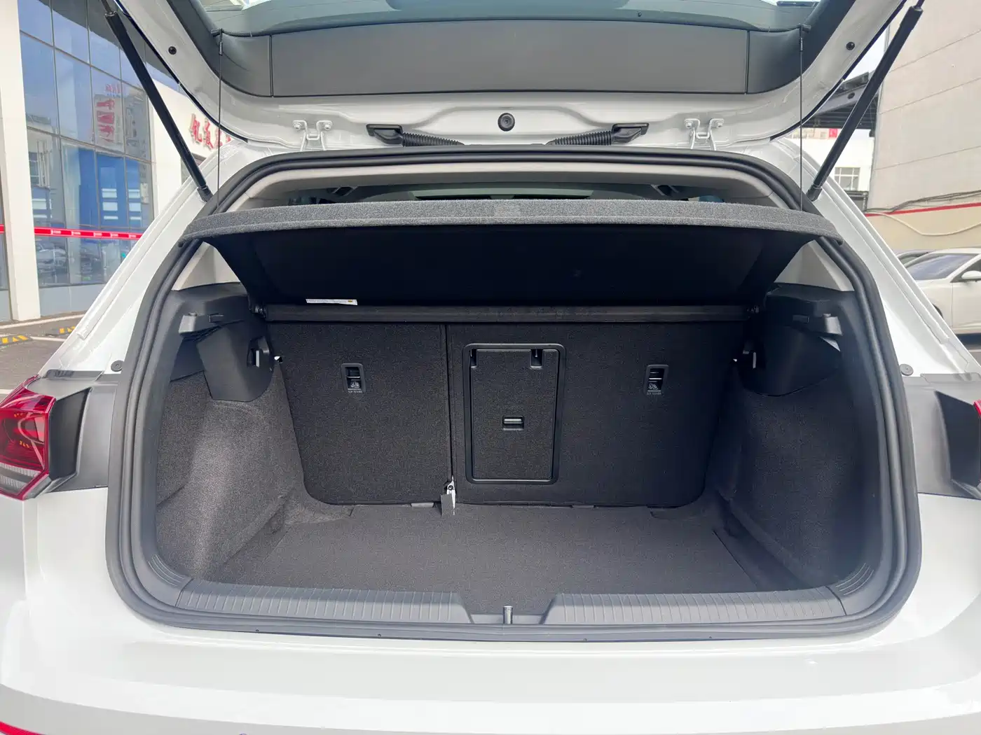 Volkswagen Golf 2023 280TSI DSG Pro фото 13
