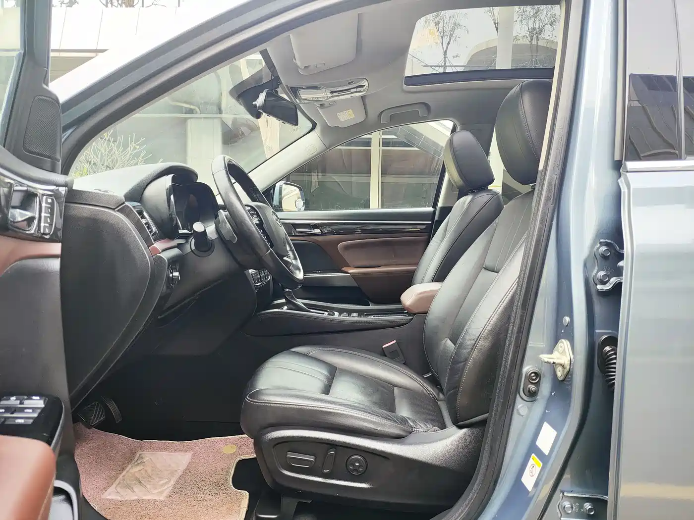 GAC Trumpchi Trumpchi GS8 2017 320T 2WD Luxury Smart Connect (7-seater) фото 9