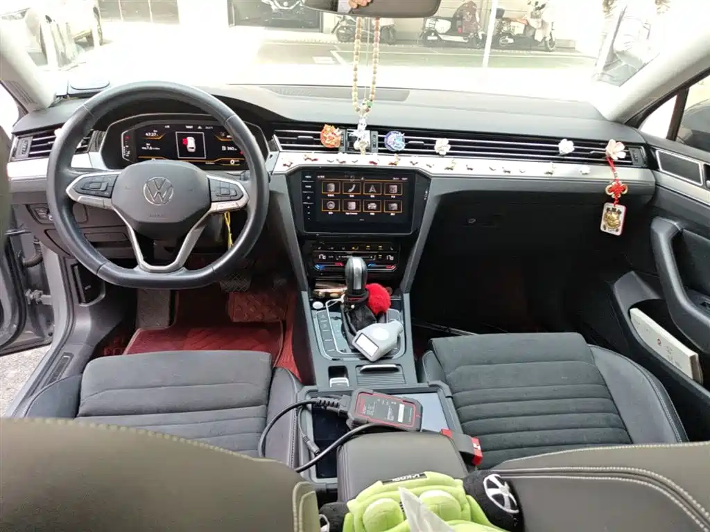 Volkswagen Weilan 2021 2.0T Smooth Ride Edition фото 10
