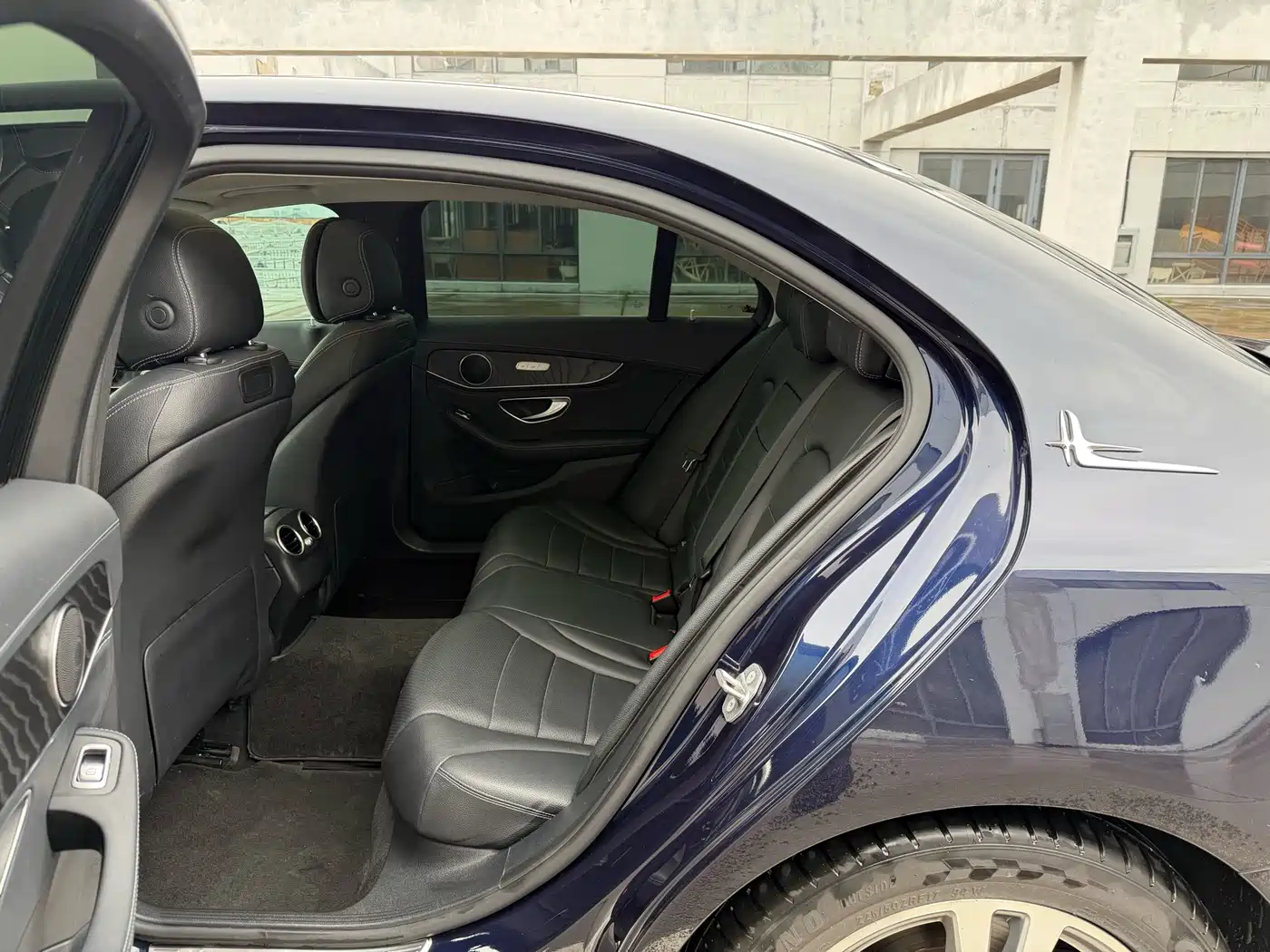 Mercedes-Benz C-Class 2017 C 200 L Sport фото 13