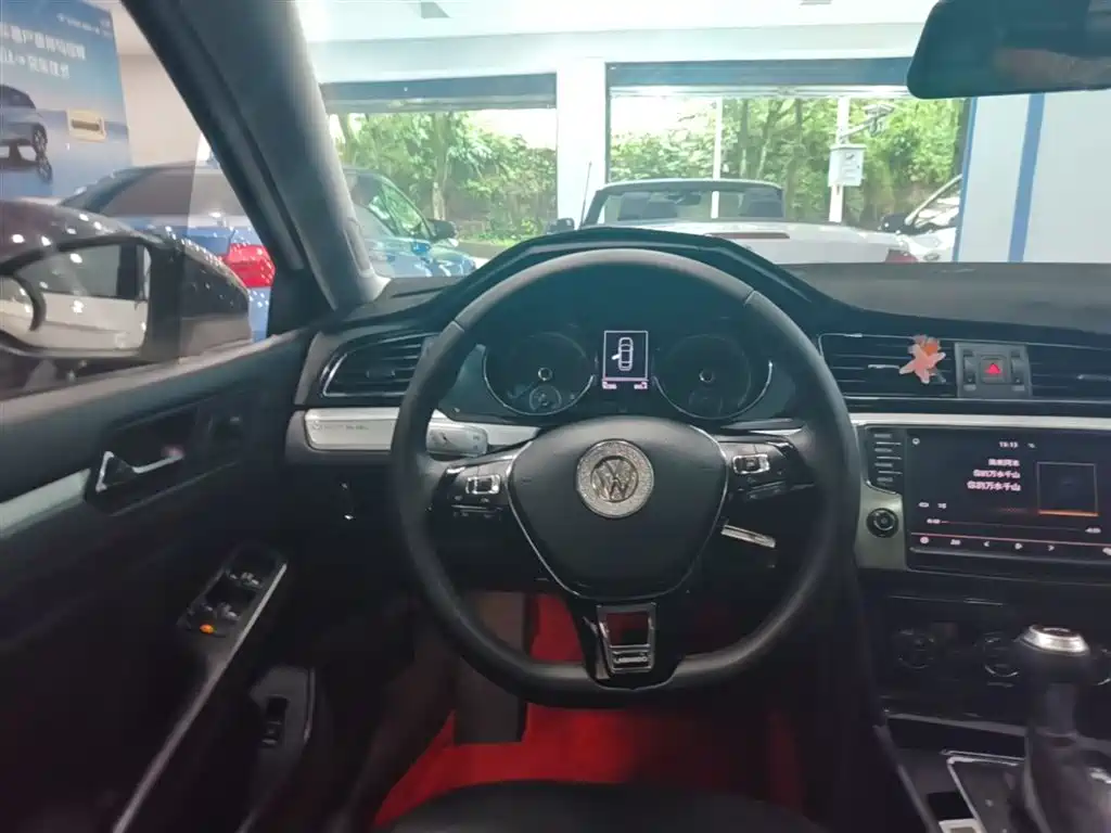 Volkswagen Lamando 2018 280TSI DSG Comfort Edition фото 11