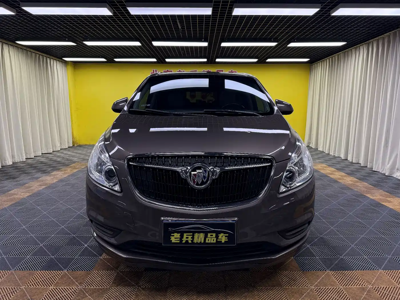 Buick GL8 2017 25S Luxury China V фото 2