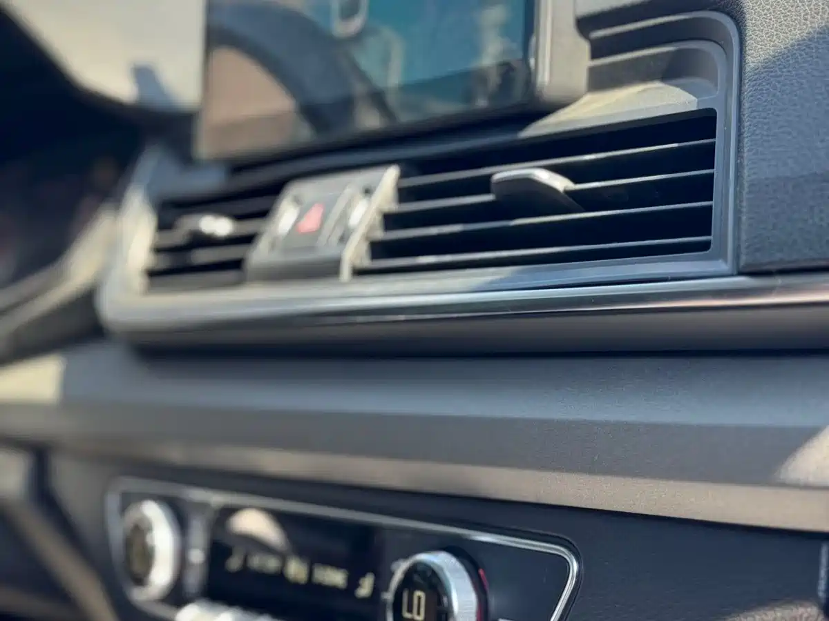 Audi Q5L 2019 2018 40 TFSI Prestige Progressive (China V)