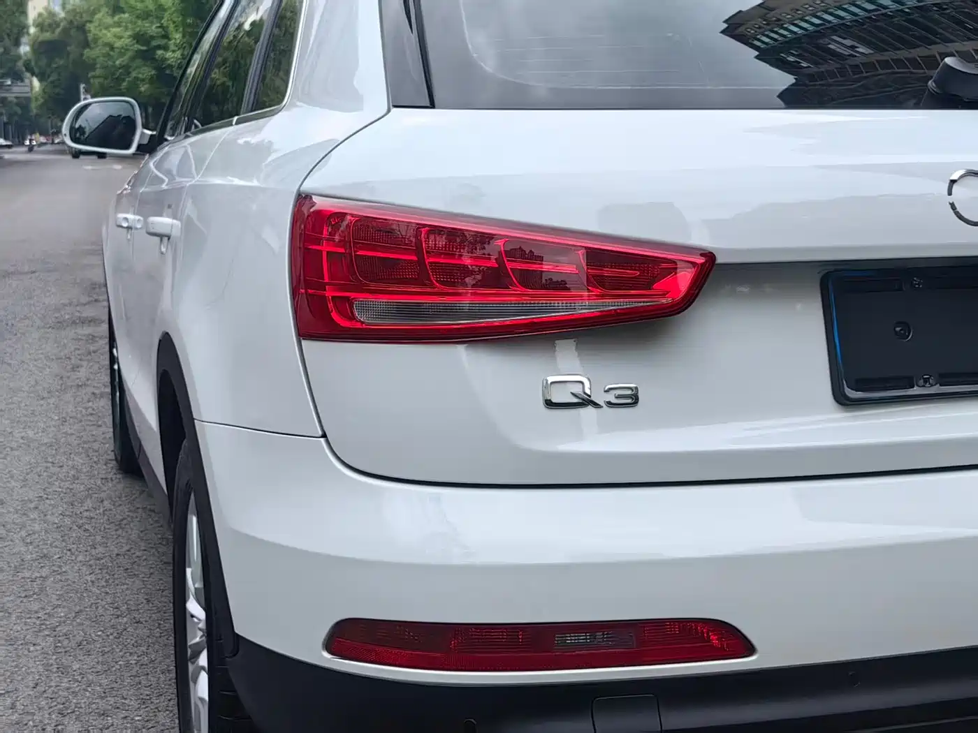 Audi Q3 2015 35 TFSI Millionth Anniversary Intelligent Leader фото 10