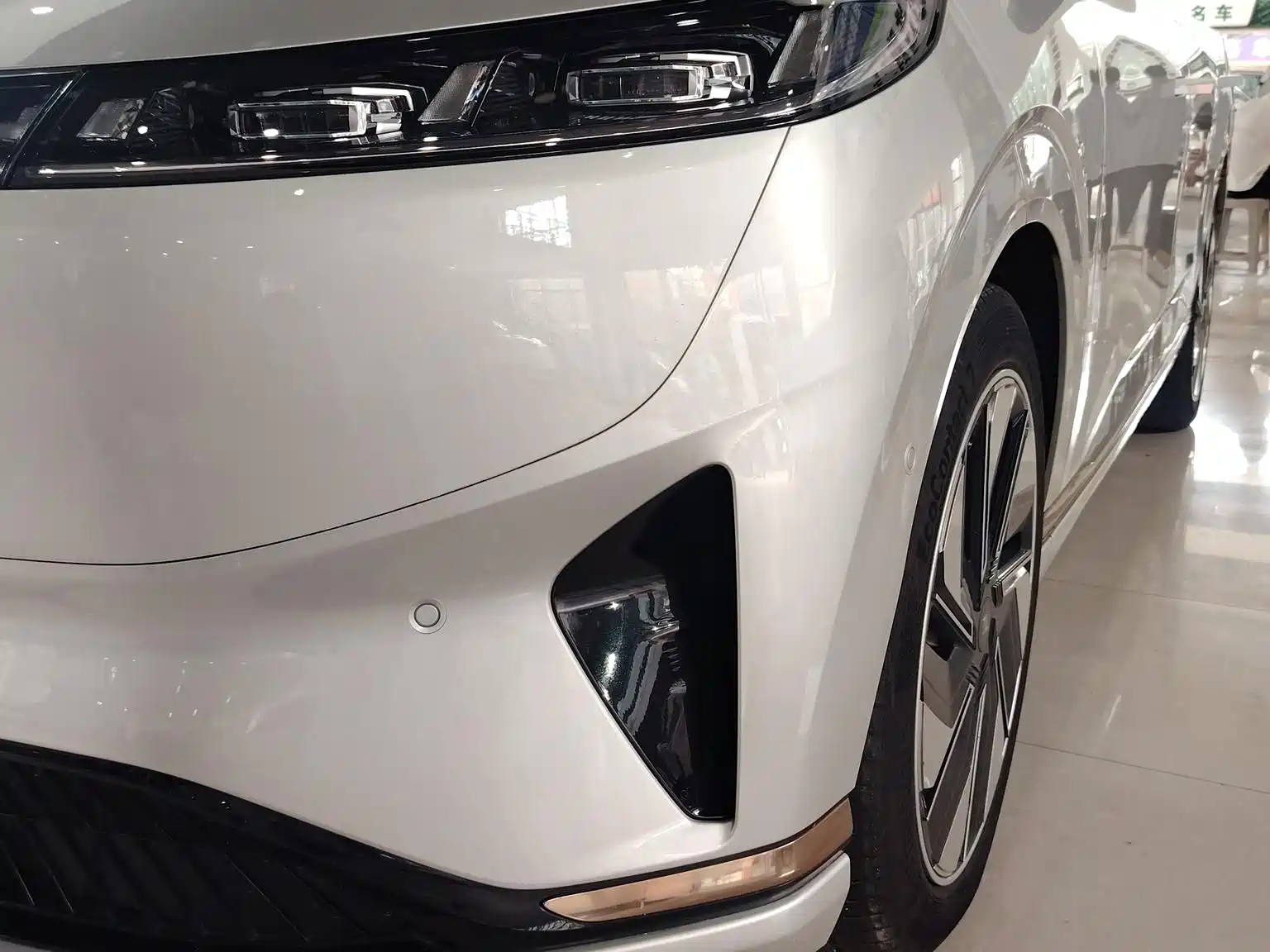 Фото 3 - Dongfeng Yipai eπ008