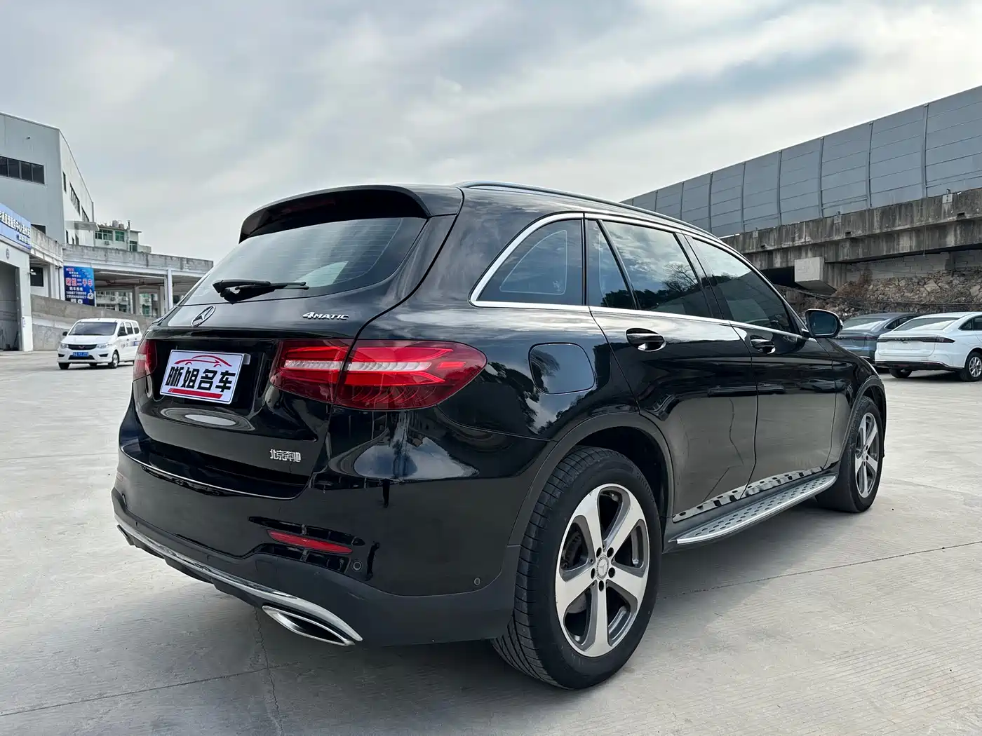 Mercedes-Benz GLC 2017 GLC 300 4MATIC Dynamic фото 9