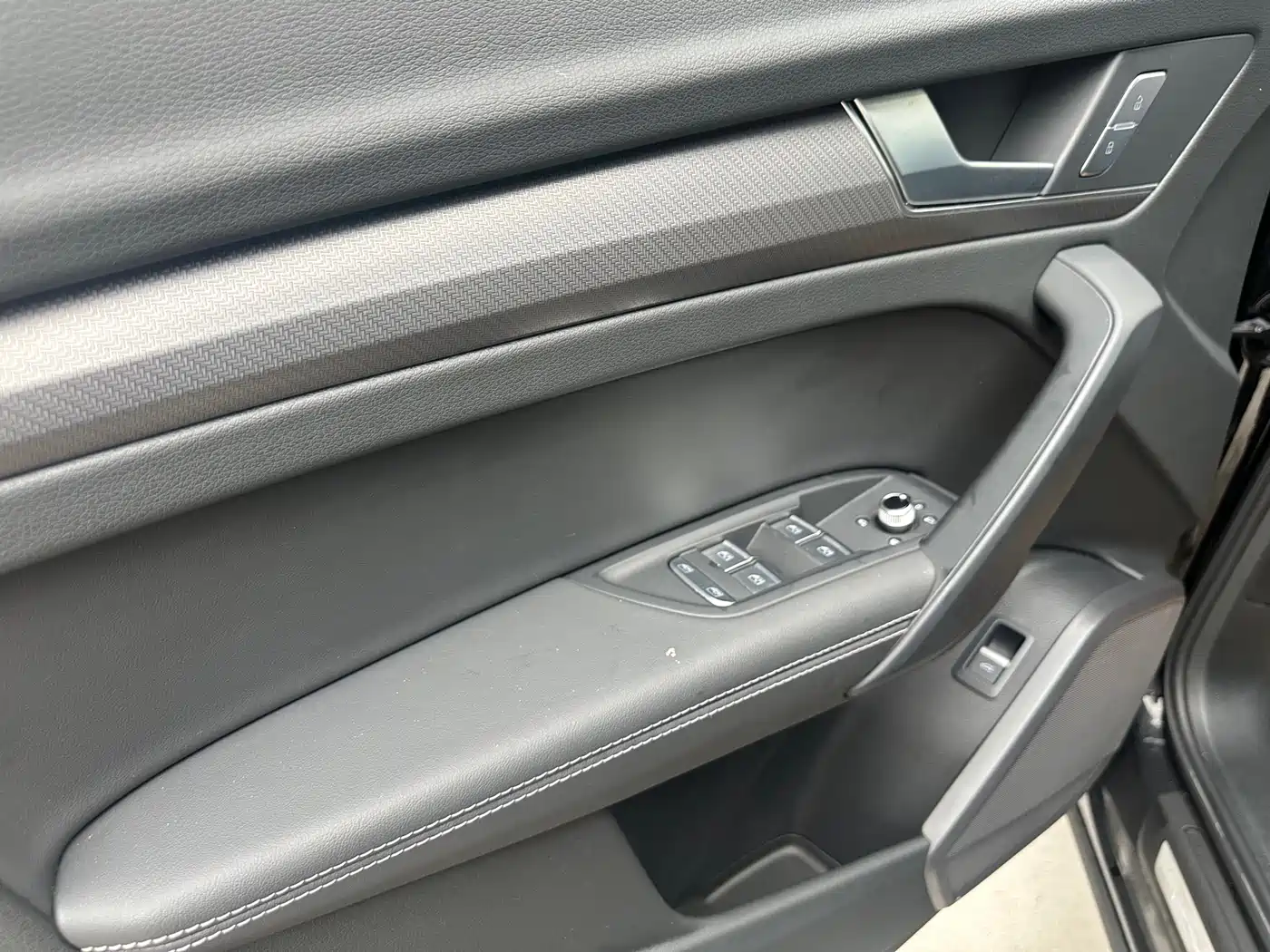 Audi Q5L 2023 40T Luxury Dynamic фото 11