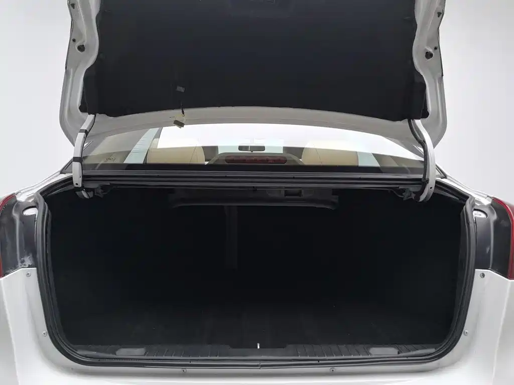 Photo 16 - Buick Excelle