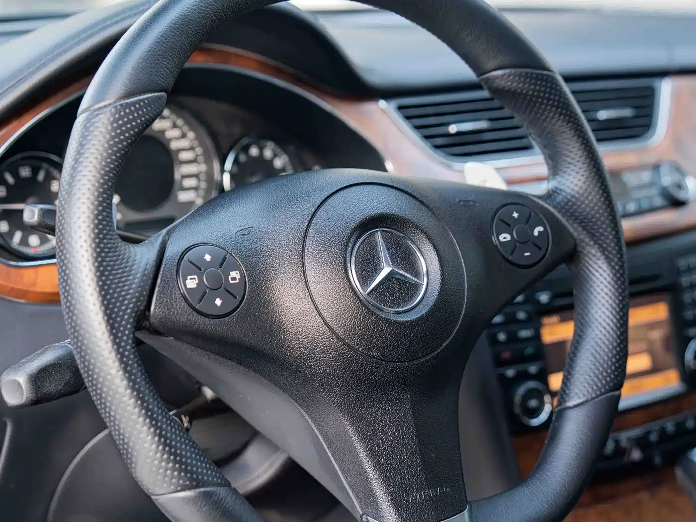 Mercedes-Benz CLS AMG 2008 AMG CLS 63 фото 12