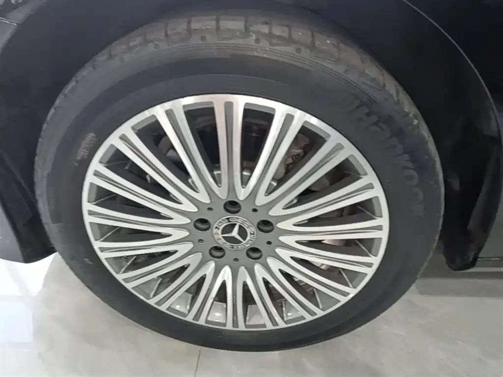 Mercedes-Benz E-Class 2023 E 300 L Luxury фото 23