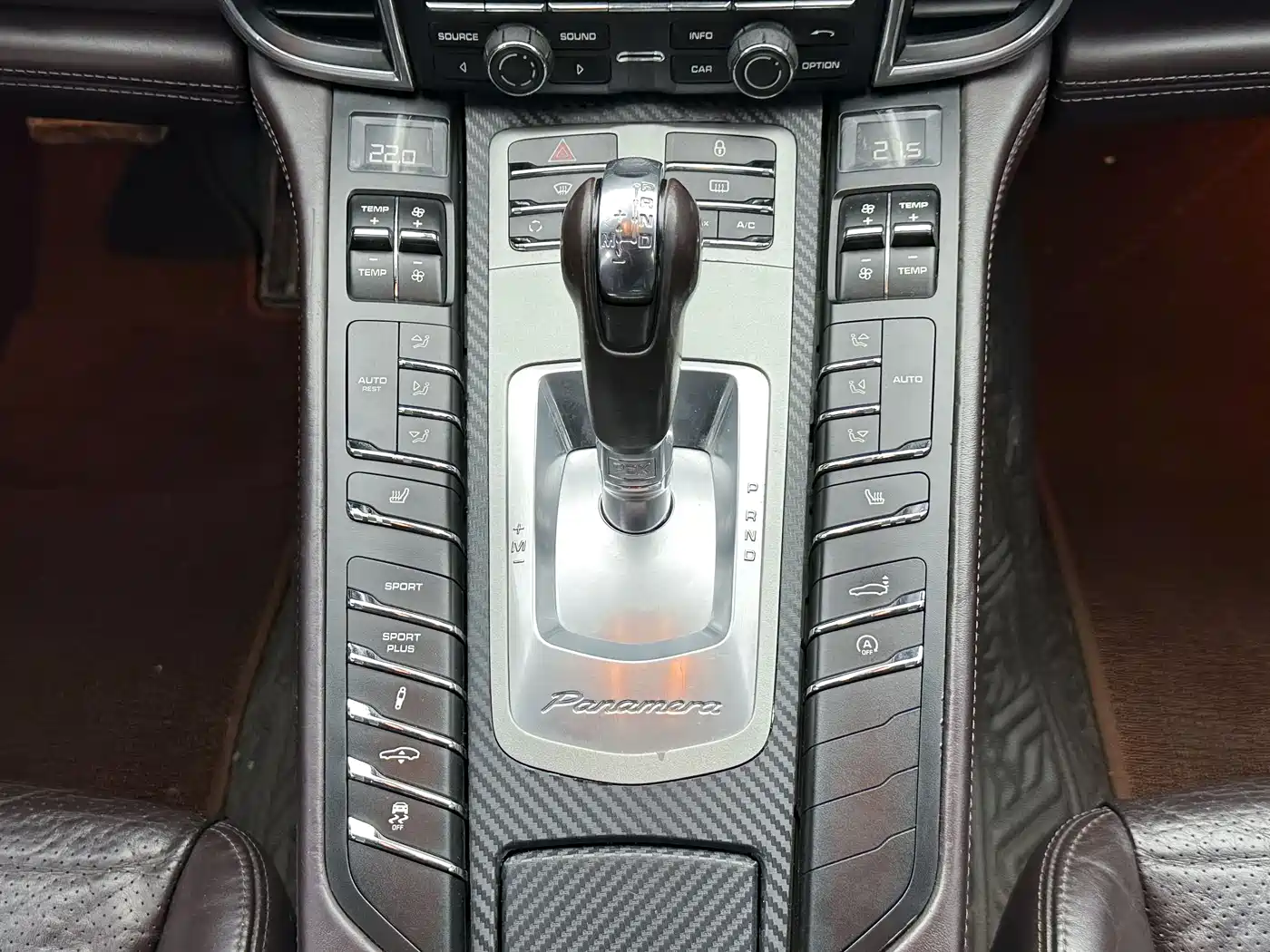 Porsche Panamera 2013 Panamera Platinum Edition 3.6L фото 33