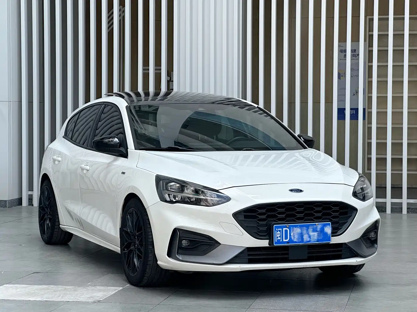 Ford Focus 2022 2021 Hatchback EcoBoost 180 Automatic ST Line