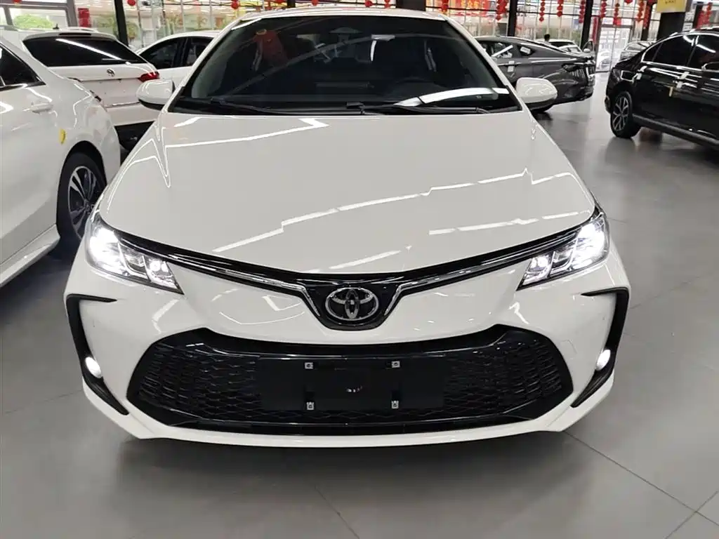 Toyota Corolla 2024 Model 1.8L Smart Hybrid Elite Edition фото 3
