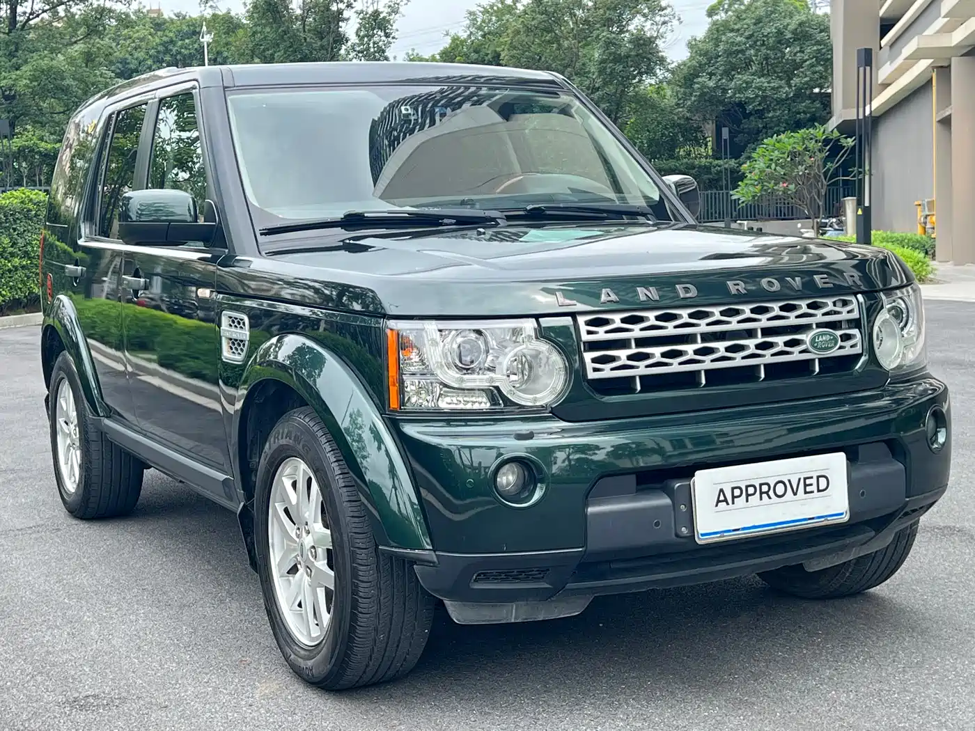 Land Rover Discovery 2011 2.7 TDV6 HSE Diesel фото 3